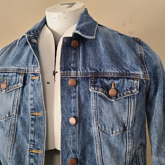 GAP 1969 | Denim Cropped Buttonup Jacket - Picture 2 of 7